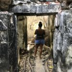 superposition des portes des ruines de la prison de petit canal en guadeloupe